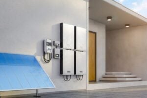Opslaan eigen zonnestroom loont steeds meer