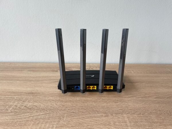 Tp Link router achterkant