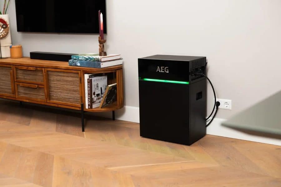 AEG solarcube aansluiten op het stopcontact